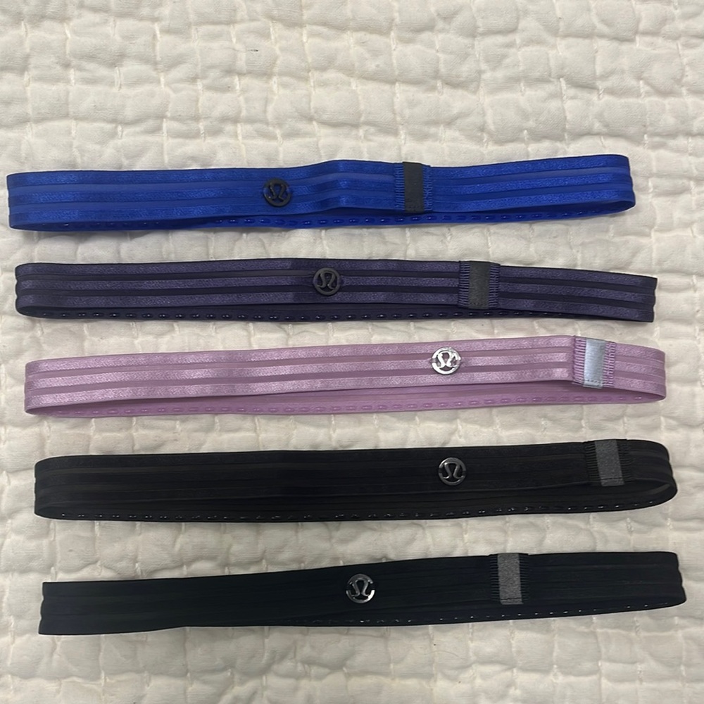 🆓 w purchase of any Lulu item! Choose your colour! Reflective & stays put! ✨HP✨